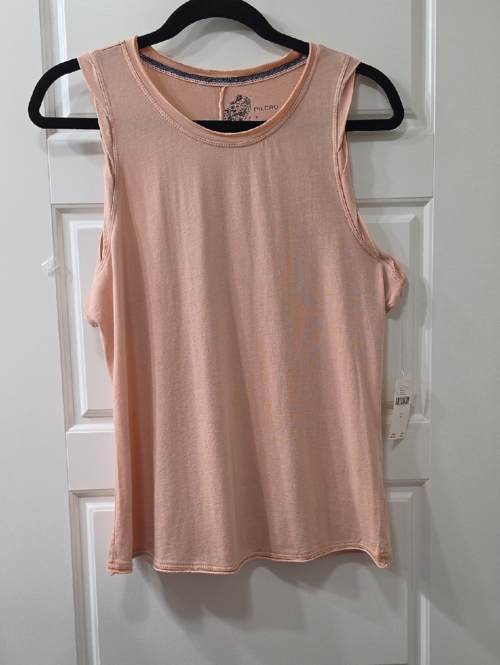 Pilcro Peach Sleeveless Scoop Neck Tank - Medium (NWT)